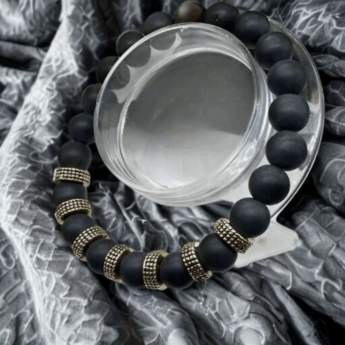 Luxurious Black and Gold Gemstone Bracelet