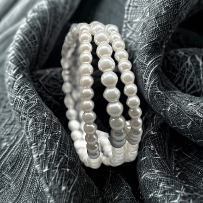 Customizable White Glass Pearl Stretch Bracelet with lustrous finish.