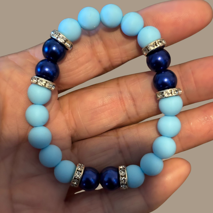Sky and Royal Blue Stretch Bracelet with Shiny Accents and Matte Beads for Stylish Wear